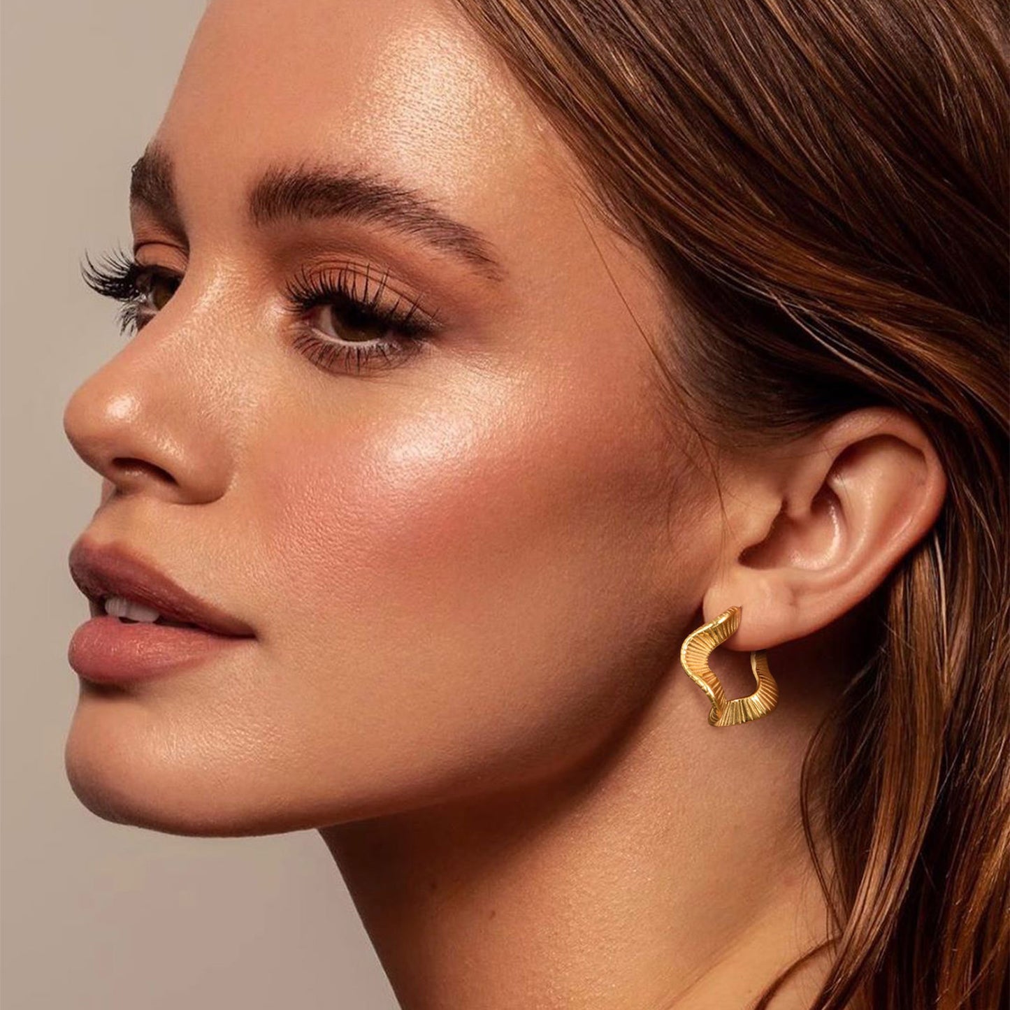 Wholesale Stainless Steel Women's Gold Twisted C Studs