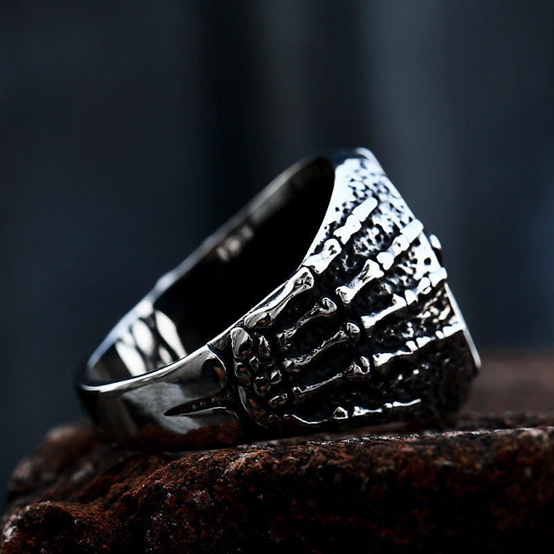 Domineering Titanium Steel Men's Retro Pentagram Ring with Stainless Steel Hand Bone Design