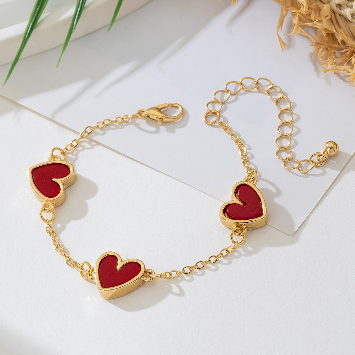 Planderful Vienna Verve Bracelet – Fashionable Red Heart Design