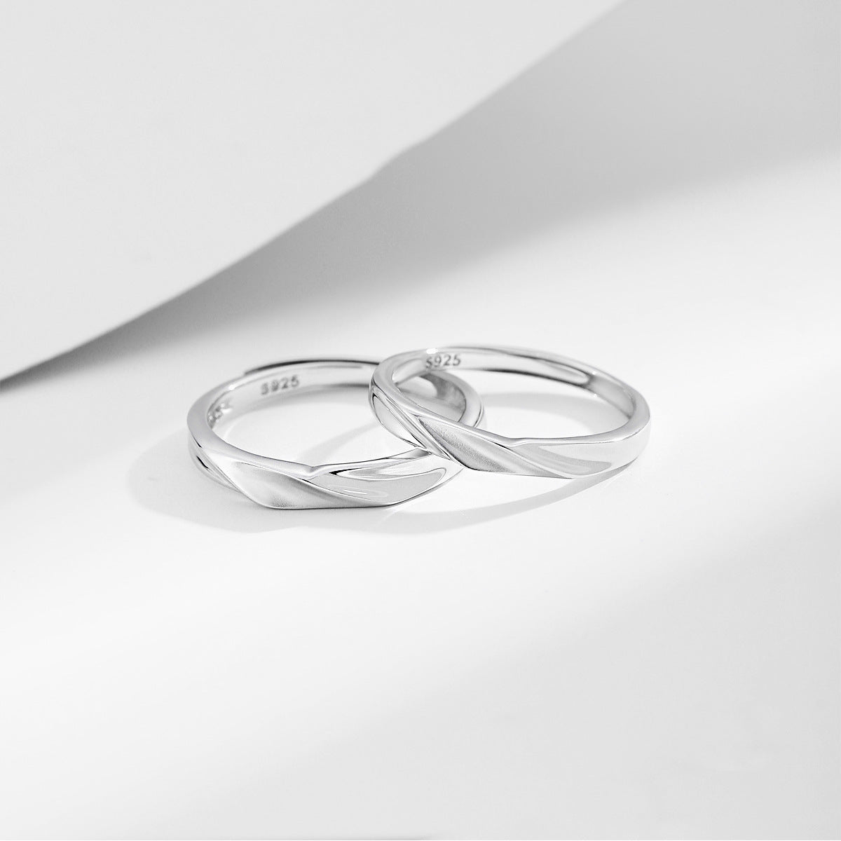 Planderful Everyday Genie – Mobius Popular Versatile Couple Ring 925 Sterling Silver Personality Cold Wind Sense of Luxury Pair Ring to Send Girlfriend