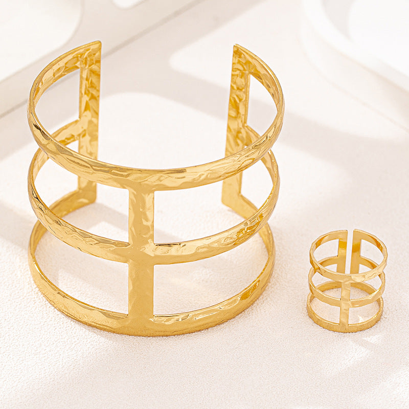 Planderful Vienna Verve Bracelet Ring Set – Irregular Metal Geometric Design