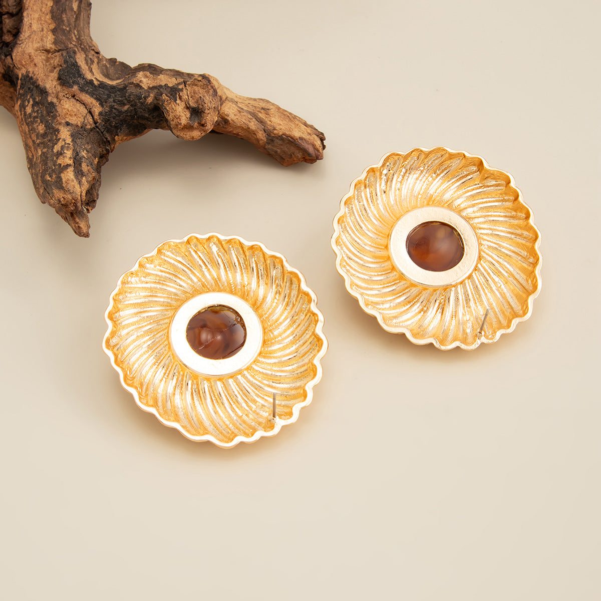 Planderful Vienna Verve Retro Exaggerated Round Gem Stud Earrings for Women Bold Geometric Jewelry