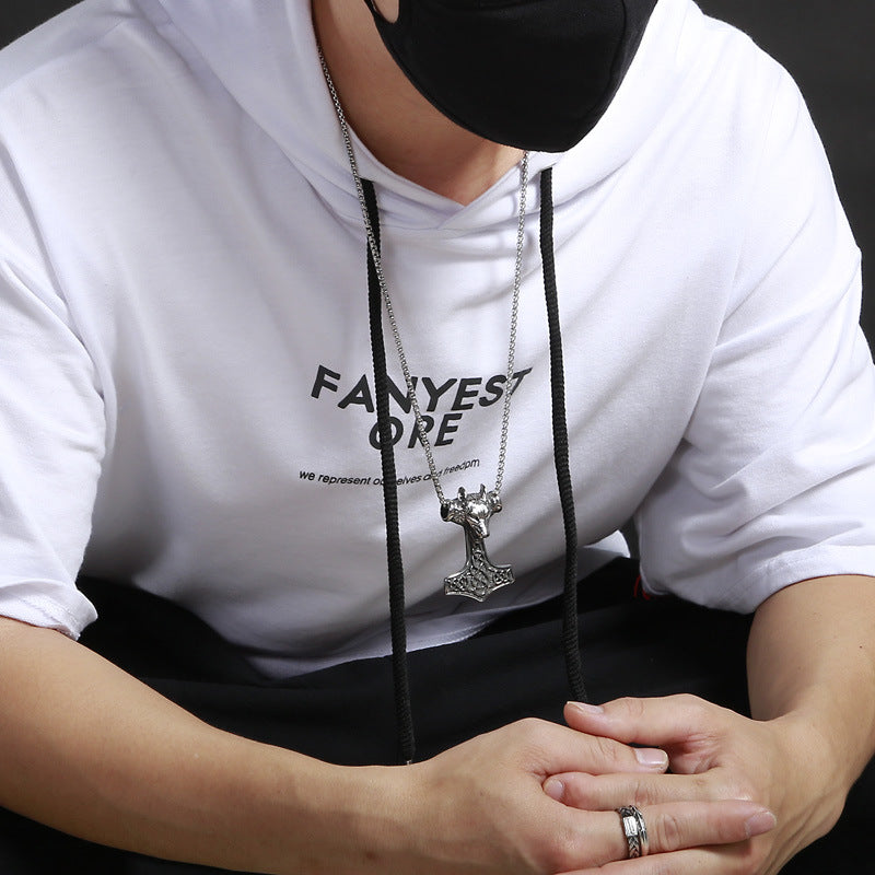 Bold Wolf Head Titanium Steel Pendant - Men's Retro Punk Jewelry