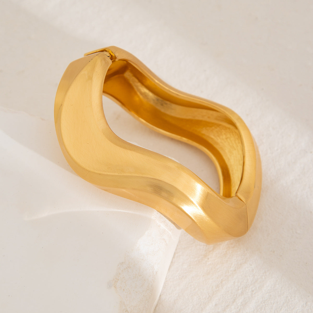 Statement Bracelet For Women Planderful Vienna Verve Exaggerated Niche Spring Buckle Wide Corrugated Opening