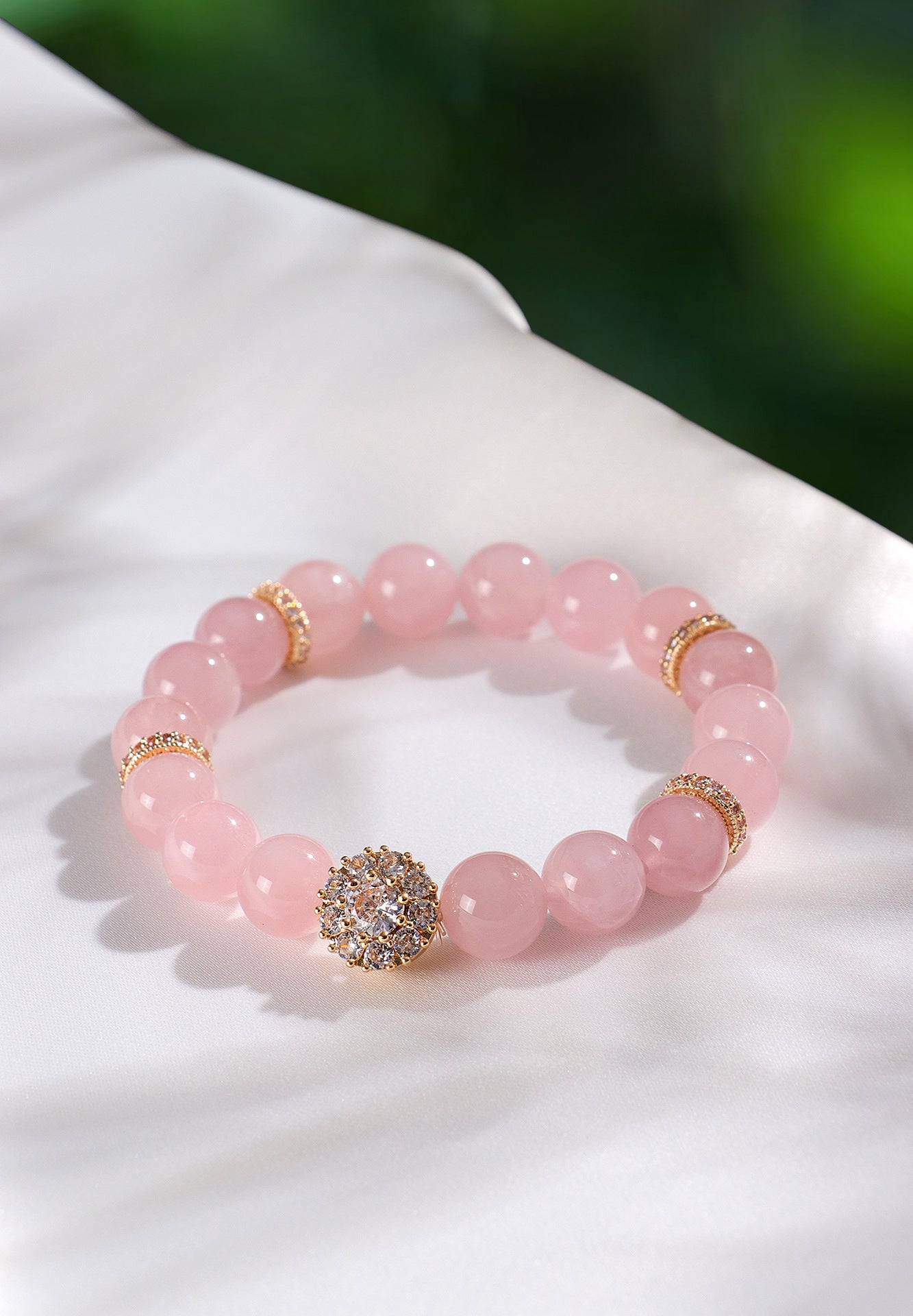 Planderful Fortune's Favor Bracelet – Fresh and Sweet Peach Blossom Design