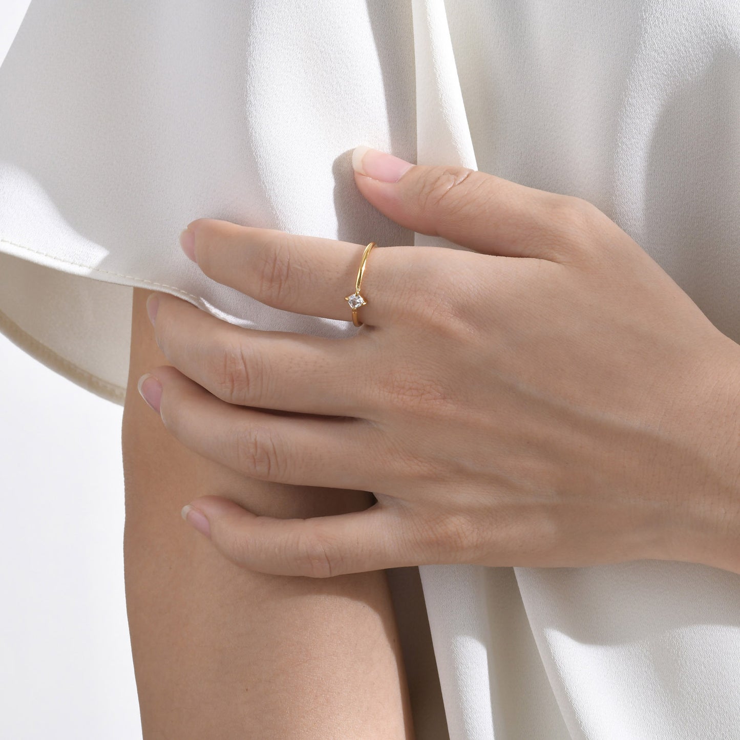 Stainless Steel Glossy Rhombus White Zircon Ring Women's Fashion