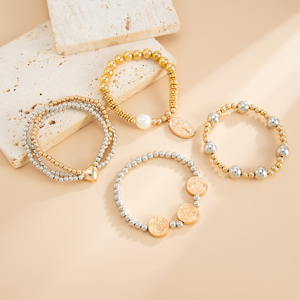 Planderful Vienna Verve Heart Shaped Beaded Bracelet For Women Elastic Vintage Faux Pearl Beads