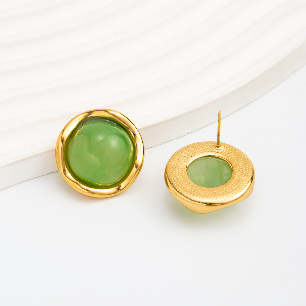 Planderful Elegant Versatile Stainless Steel Stud Earrings With Gold Edge And Wavy Round Look For Everyday Women