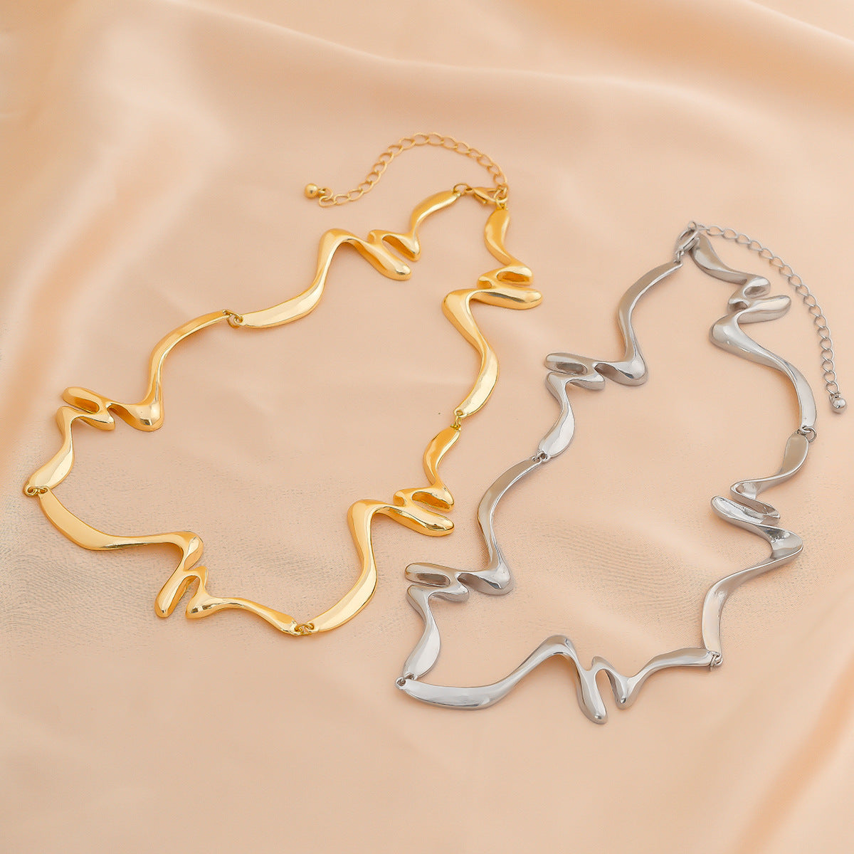 Choker Liquid Lava Metal Texture Collar Cold Wind Geometric Distortion Necklace