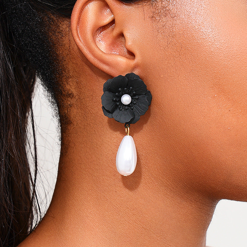 Planderful Vienna Verve Earrings – Elegant Three-Dimensional Flower Design