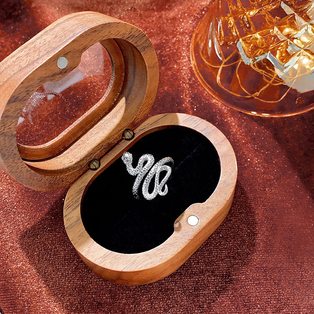 Planderful S925 Sterling Silver Snake Ring – Elegant Light Luxury Design