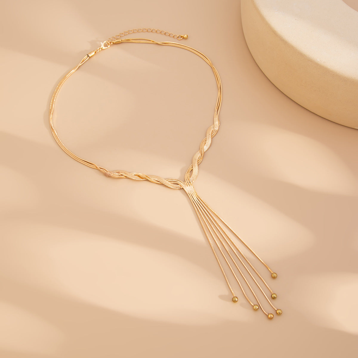 Planderful Vienna Verve Necklace – Elegant Y-Shaped Design