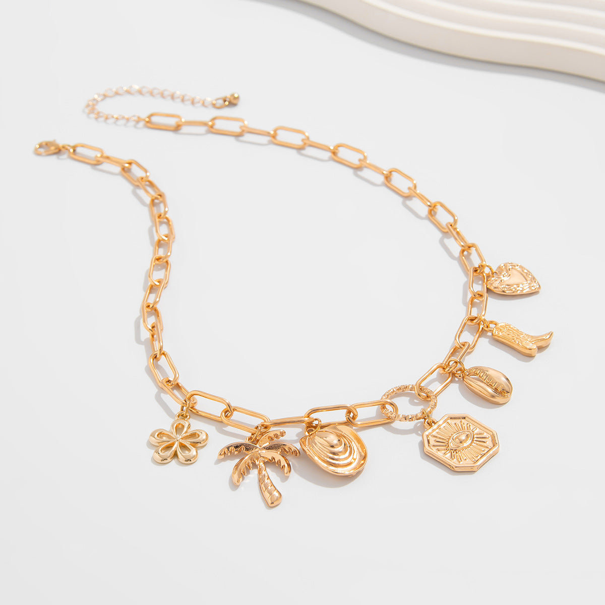 Planderful Vienna Verve Necklace – Personalized Multi-Flower Pearl Design