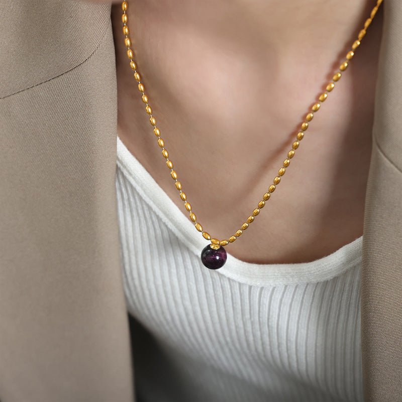 Elegant Geometric Agate Pendant Necklace with Luxurious Titanium Gold Plating