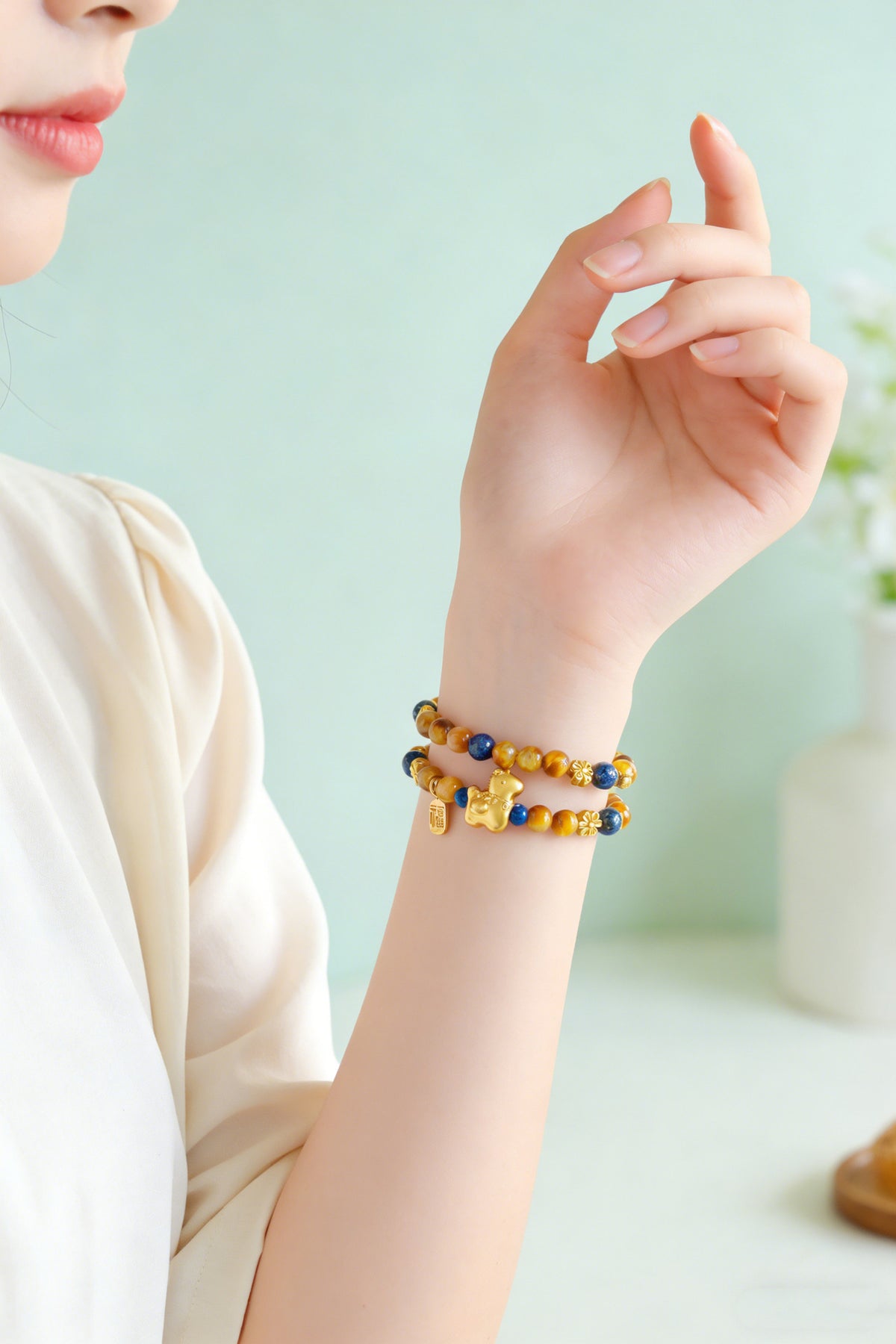 Lapis Lazuli Horse Eye Bracelet