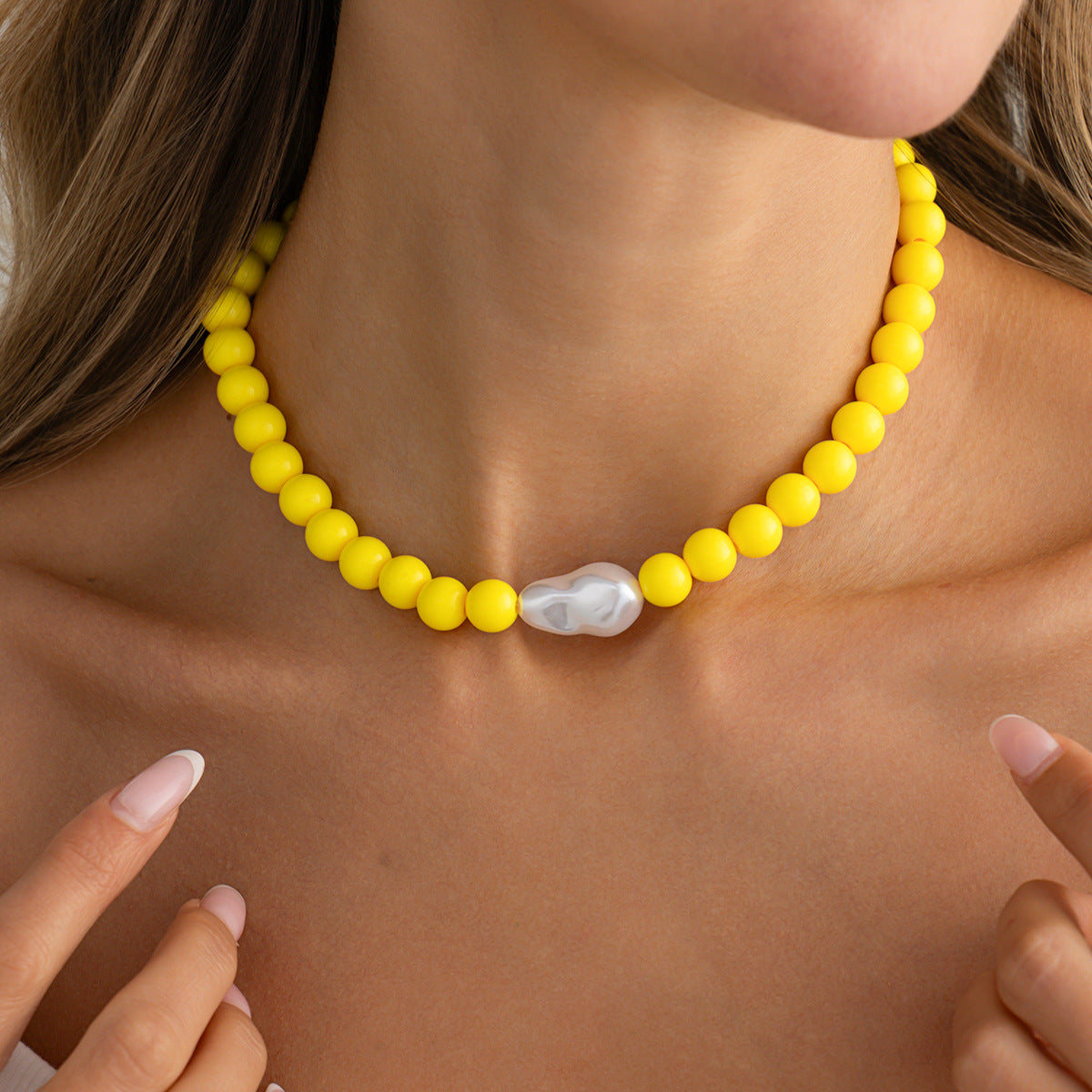 Colored Round Beads Pearl Necklace Dopamine Beaded Holiday Wind Necklace