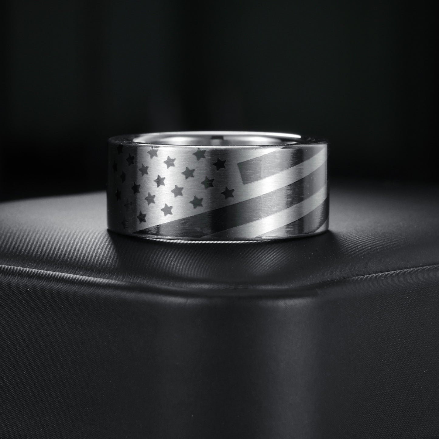 Planderful Men's 10mm Titanium Steel Ring American Flag