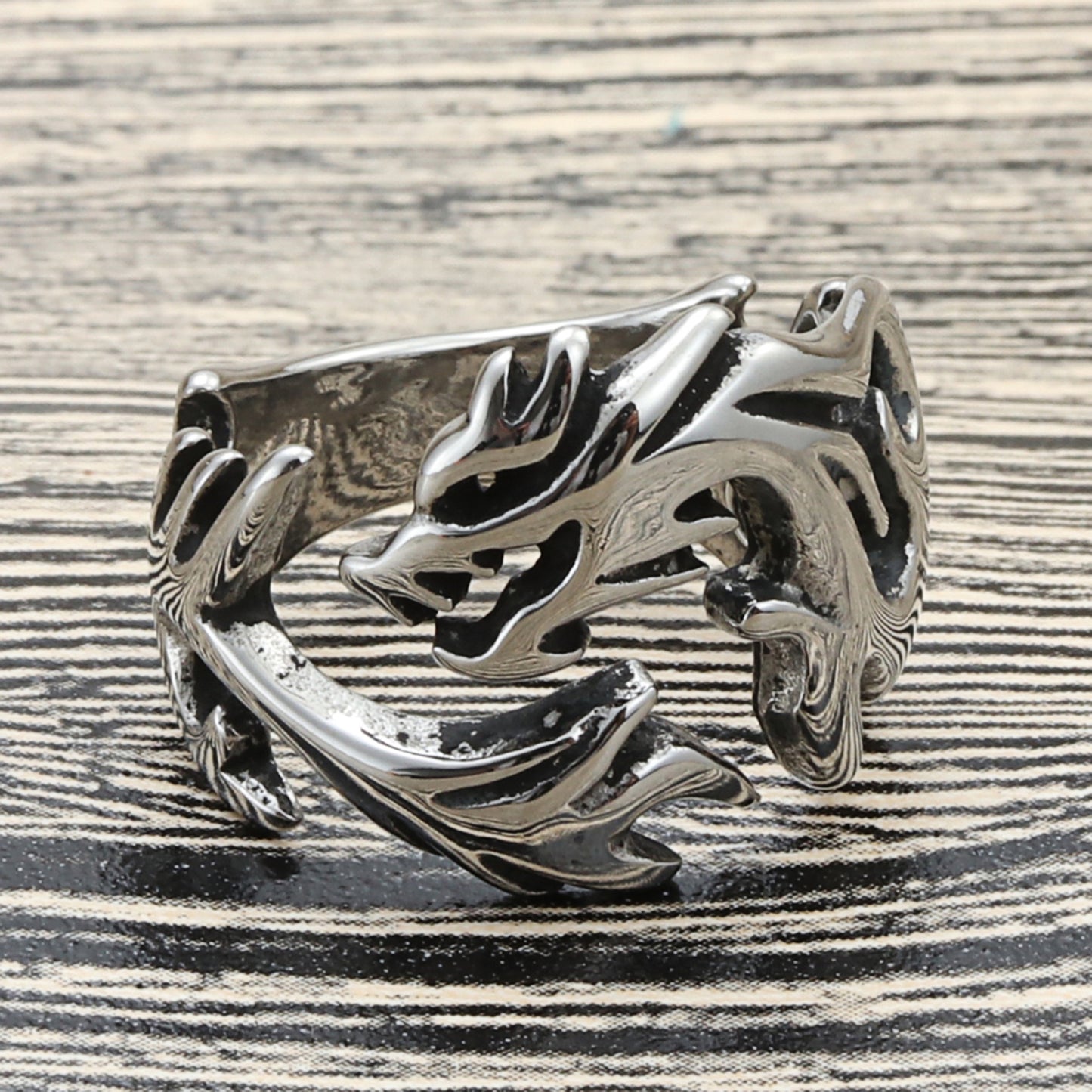 Titanium Steel Retro Flame Dragon Ring for Men - Trendy Punk Fire-Breathing Design