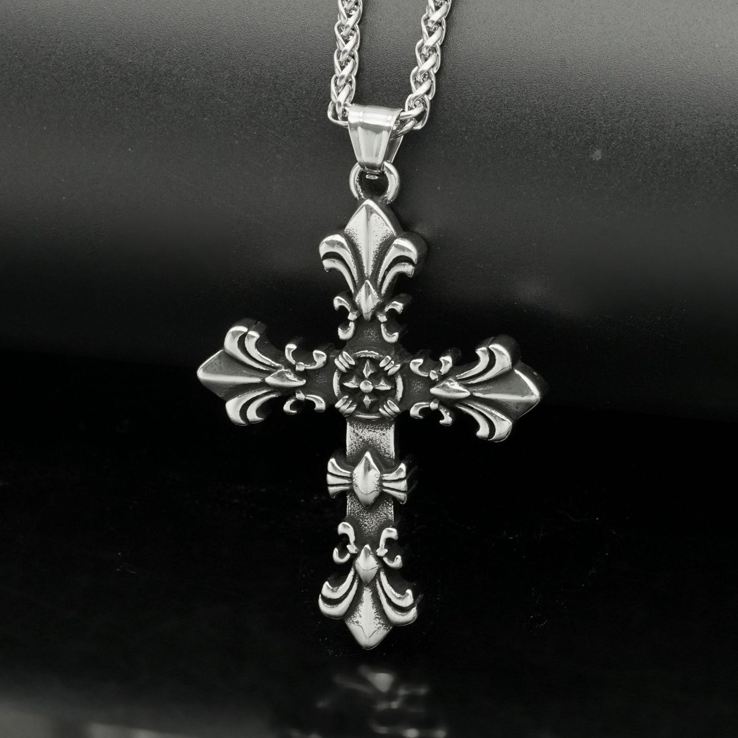 Steel Necklace – Vintage Cross Pendant