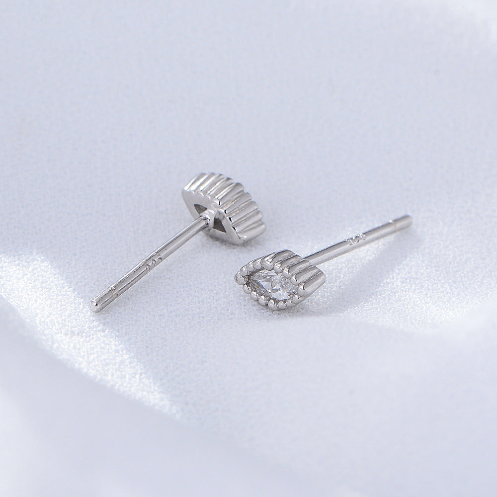 Small Fresh Zircon Stud Earrings Mini Sterling Silver Student Small Geometric Gold Earrings