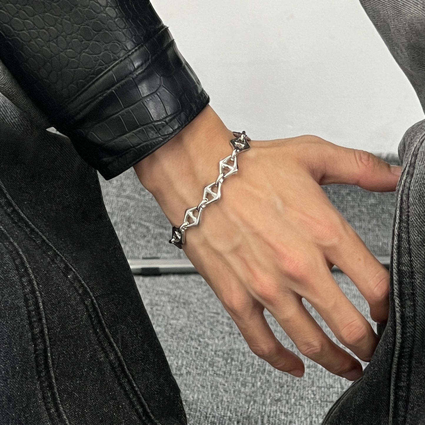 Planderful Jewelry Everyday Genie Geometric Necklace And Bracelet Set In 18K Electroplated Steel