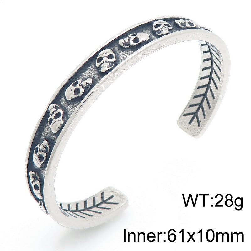 Dark Devil's Eye Bracelet – Punk Gothic Little Skull Single Row Maple Leaf Titanium