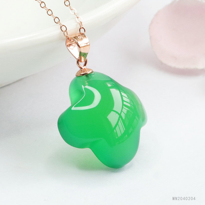 Green Chalcedony Clover Silver Pendant — No Chain