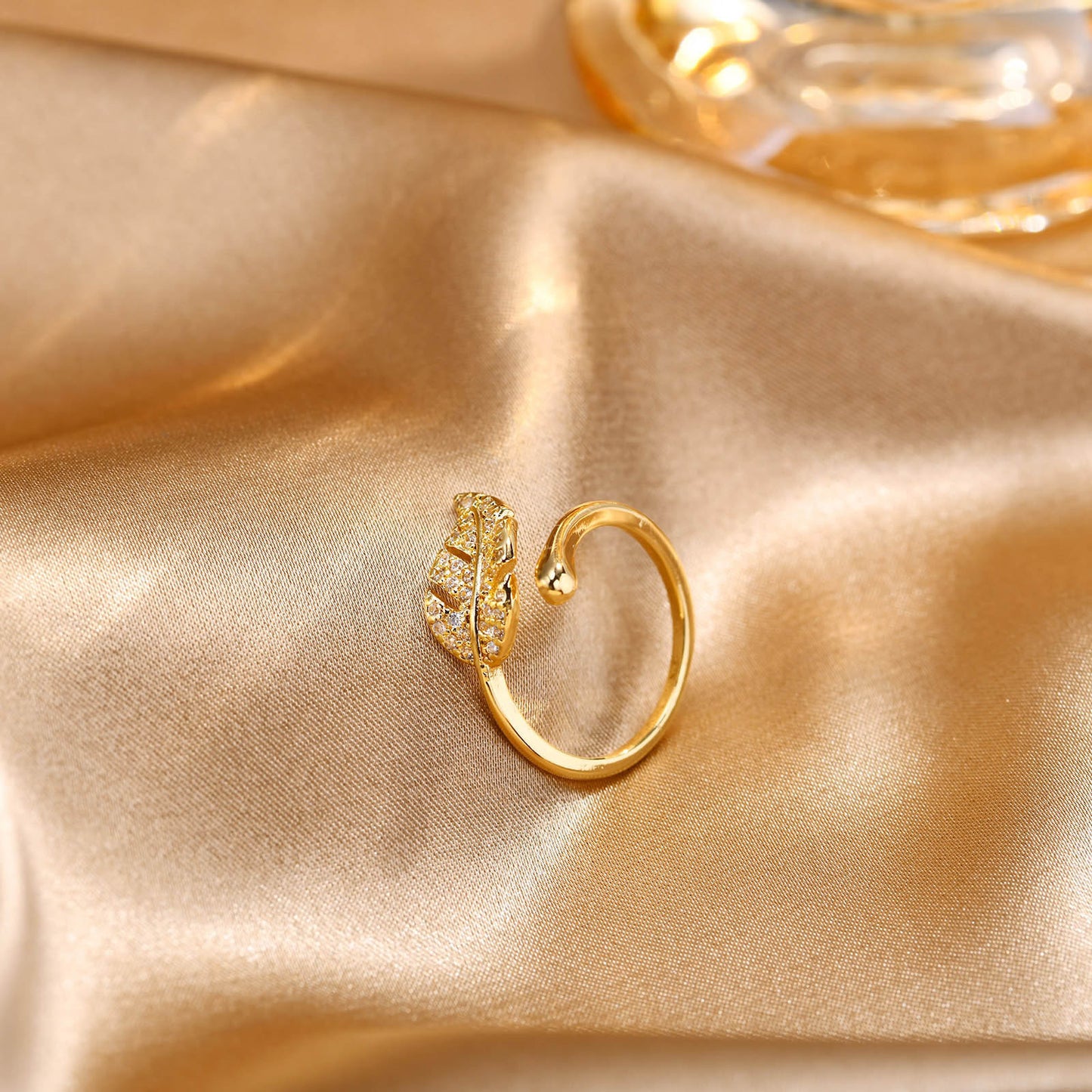 Ladies Gold Copper Zircon Quadrangram Water Drop Leaf Open Ring Jewelry