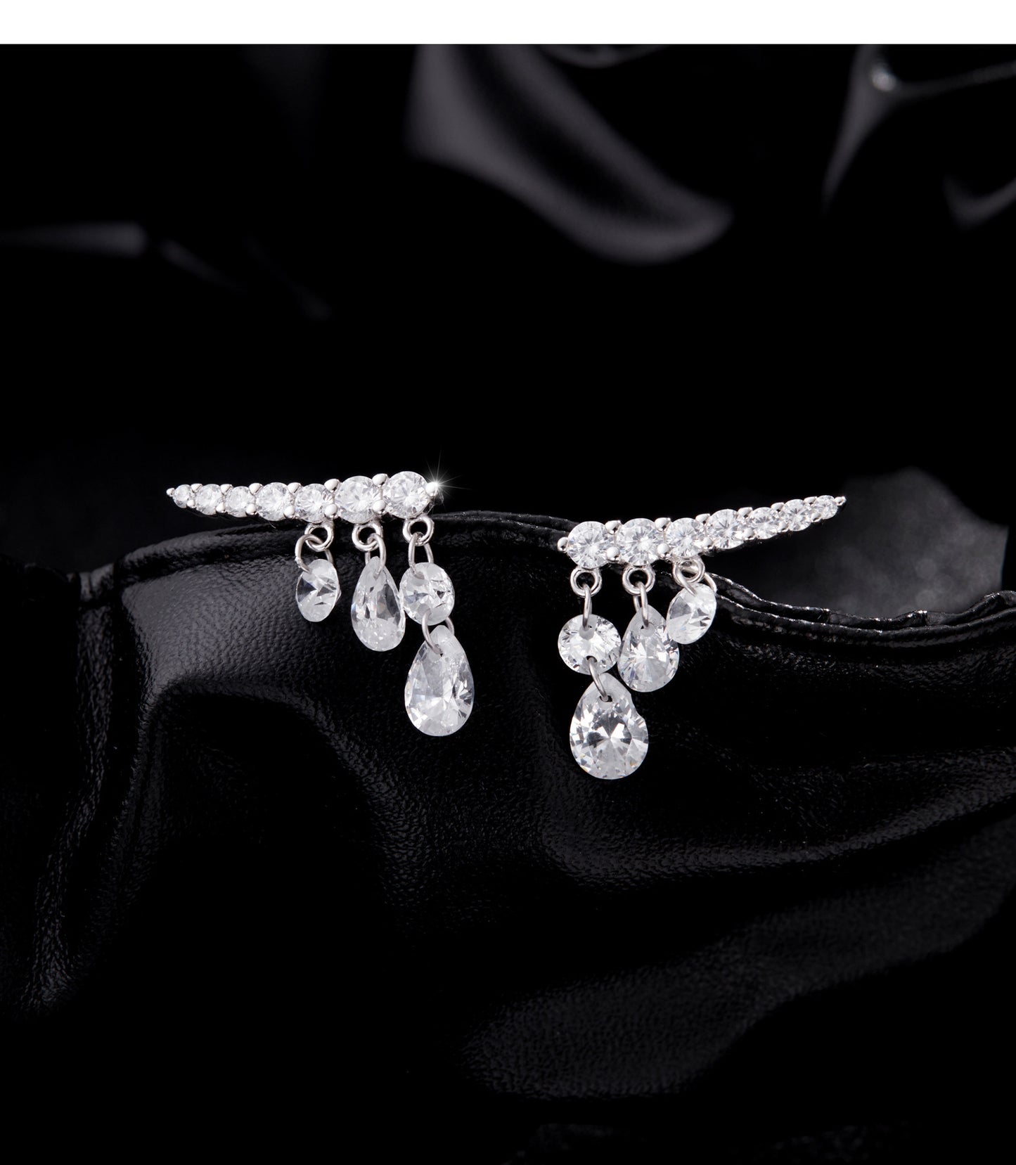 Planderful Everyday Genie Earrings – Exquisite Swaying Water Drop Design