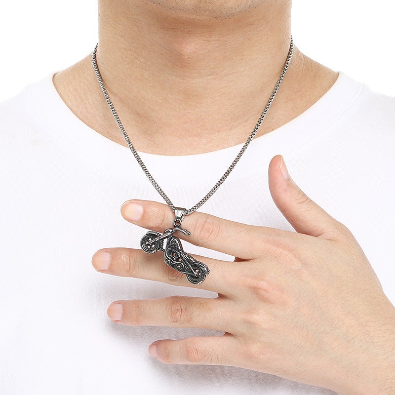 Style Skull Motorcycle Pendant, Punk Stainless Steel Trendy Man Truck Locomotive Pendant Necklace