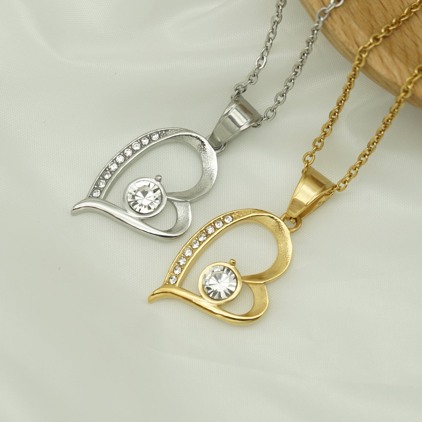 Planderful Heart Shaped Stainless Steel Zircon Pendant Necklace For Women Valentine Gift Ready Timeless Elegance