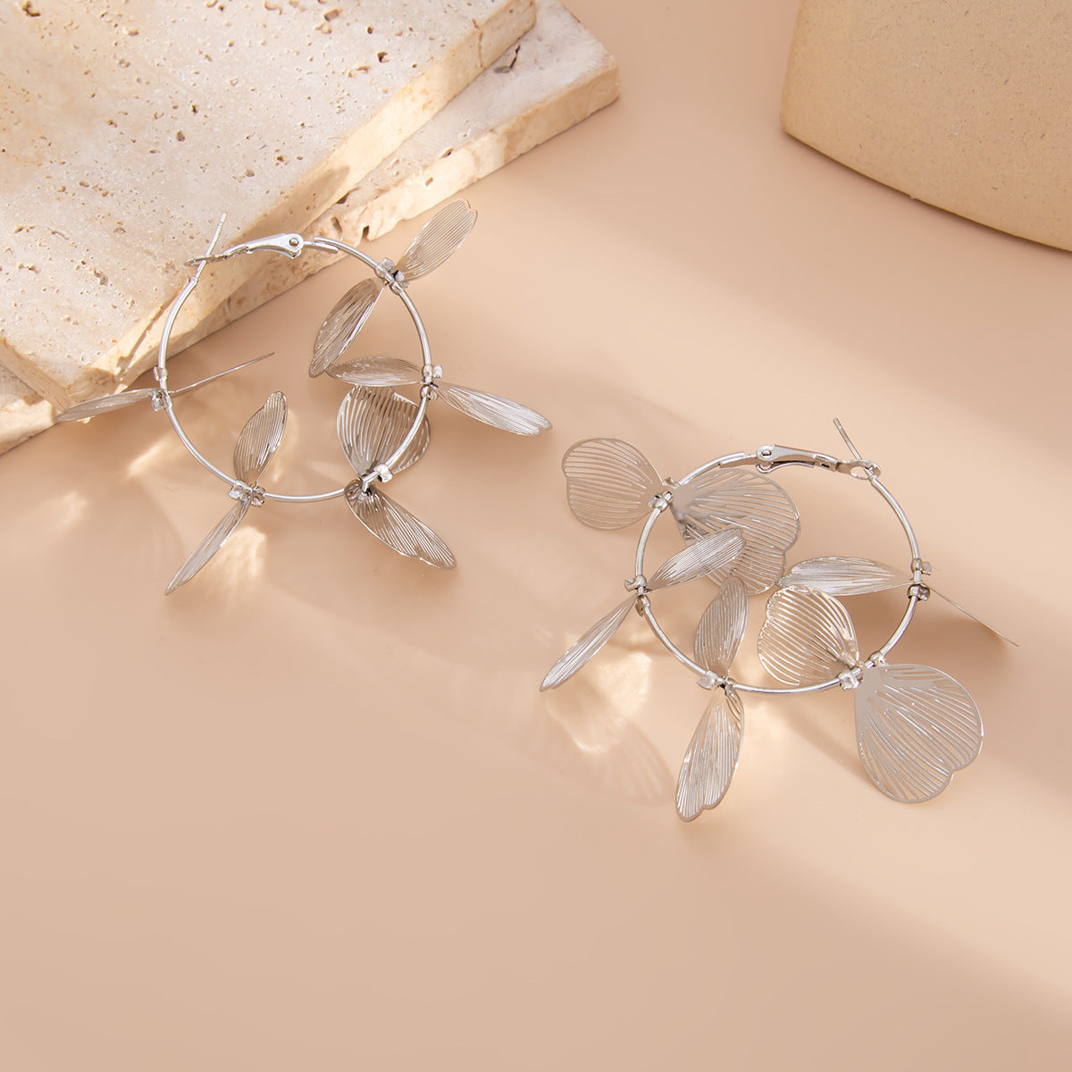Planderful Vienna Verve Earrings – Elegant Ginkgo Leaf Design