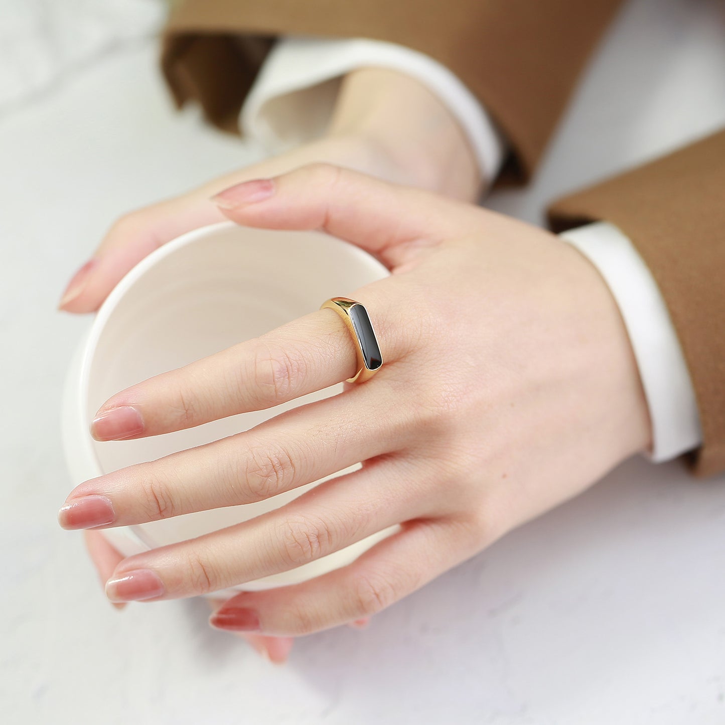 Stainless Steel Epoxy Shell Geometric Ring Gold Ladies Fashion