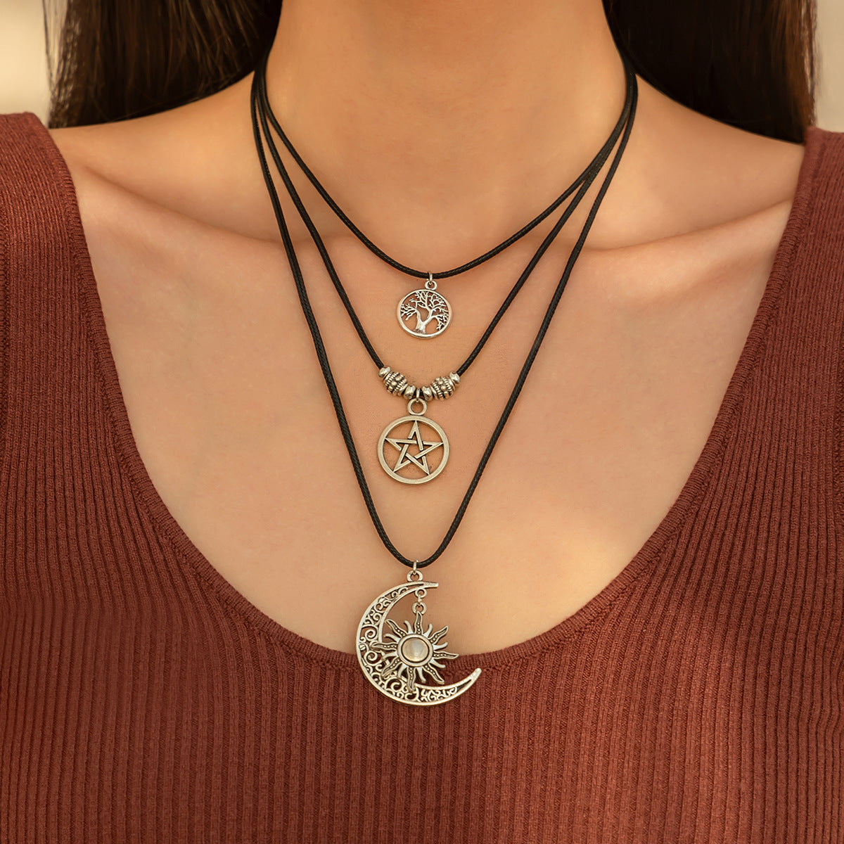 Planderful Vienna Verve Necklace – National Retro Multi-Layer Design