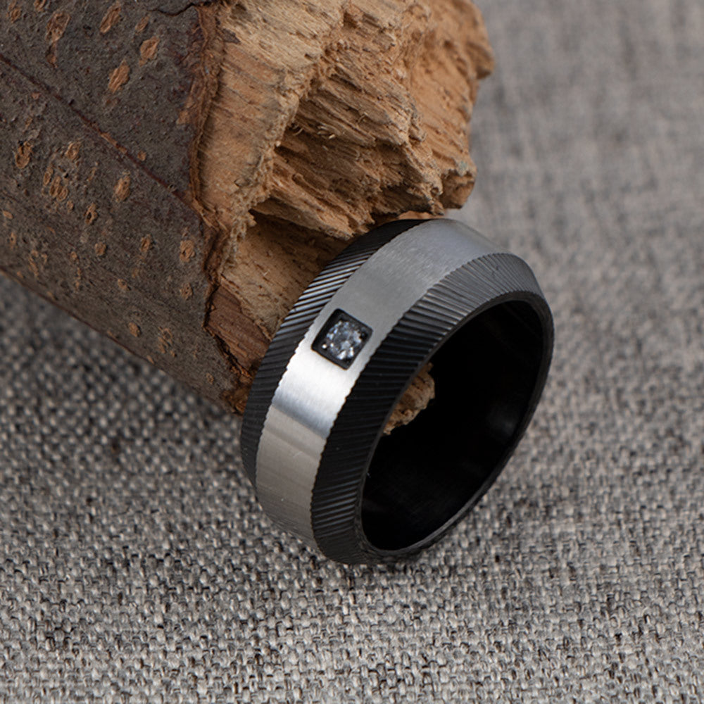 Simple Cross-Border Supply: Black Sand Surface Zircon Men's Stainless Steel Ring with Floral Design