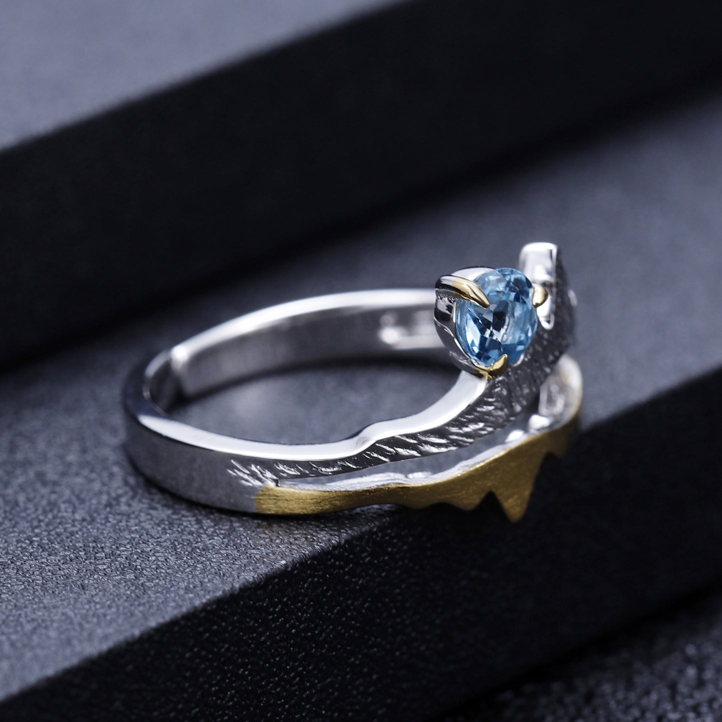 Split Mountain Design Round Cut Natural Gemstone Opening Silver Ring