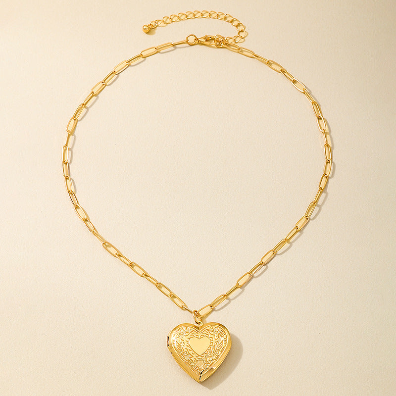 Planderful Vienna Verve Necklace – Fashionable Retro Metal Love Box Design