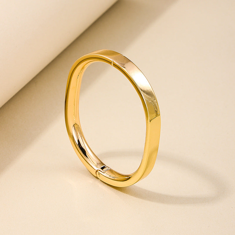 Vienna Verve Metal Bracelet with Minimalist Design and Glossy Ring Detail