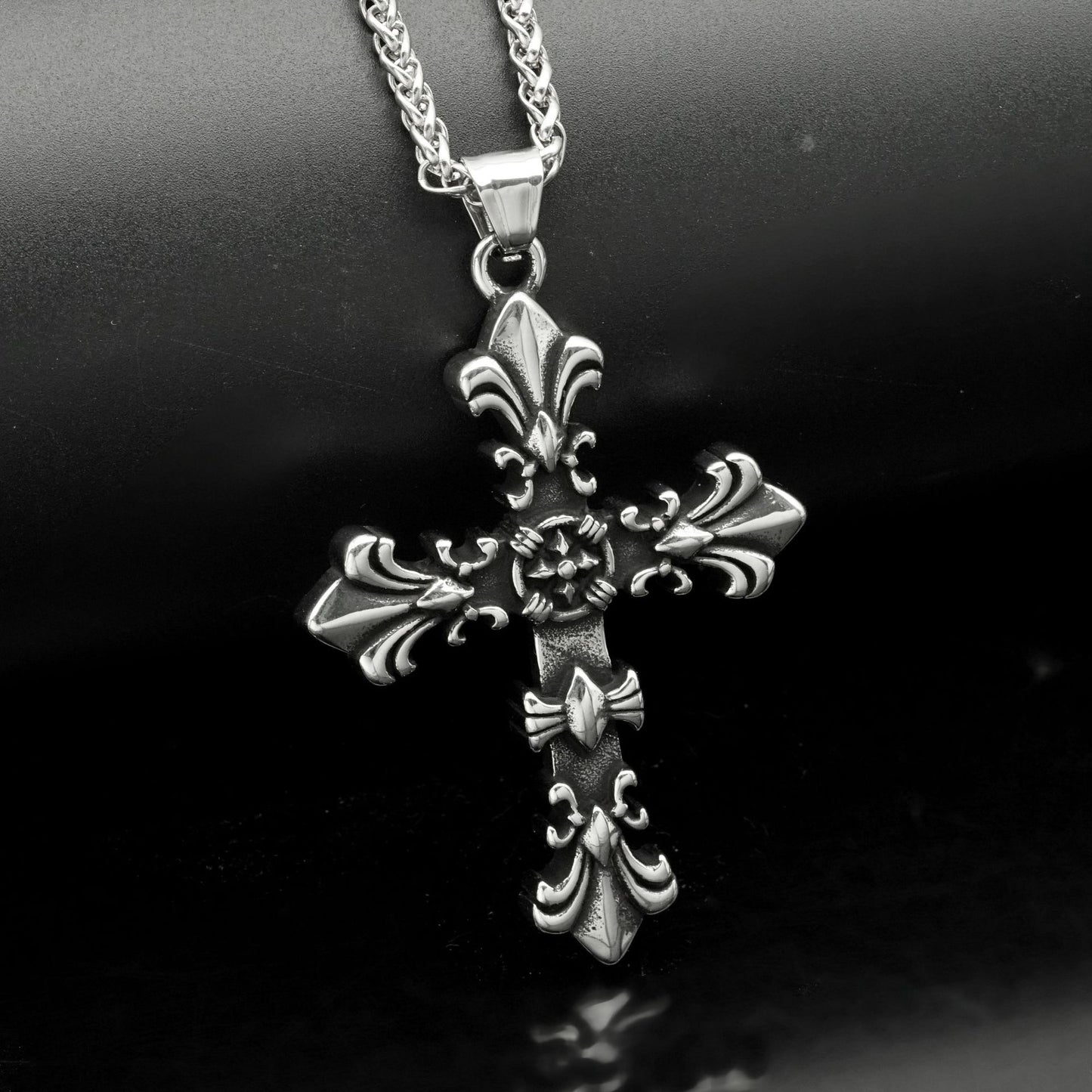 Steel Necklace – Vintage Cross Pendant