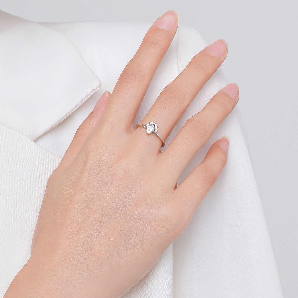 Minimalist Sterling Silver Zircon Ring for Women - Everyday Genie Collection