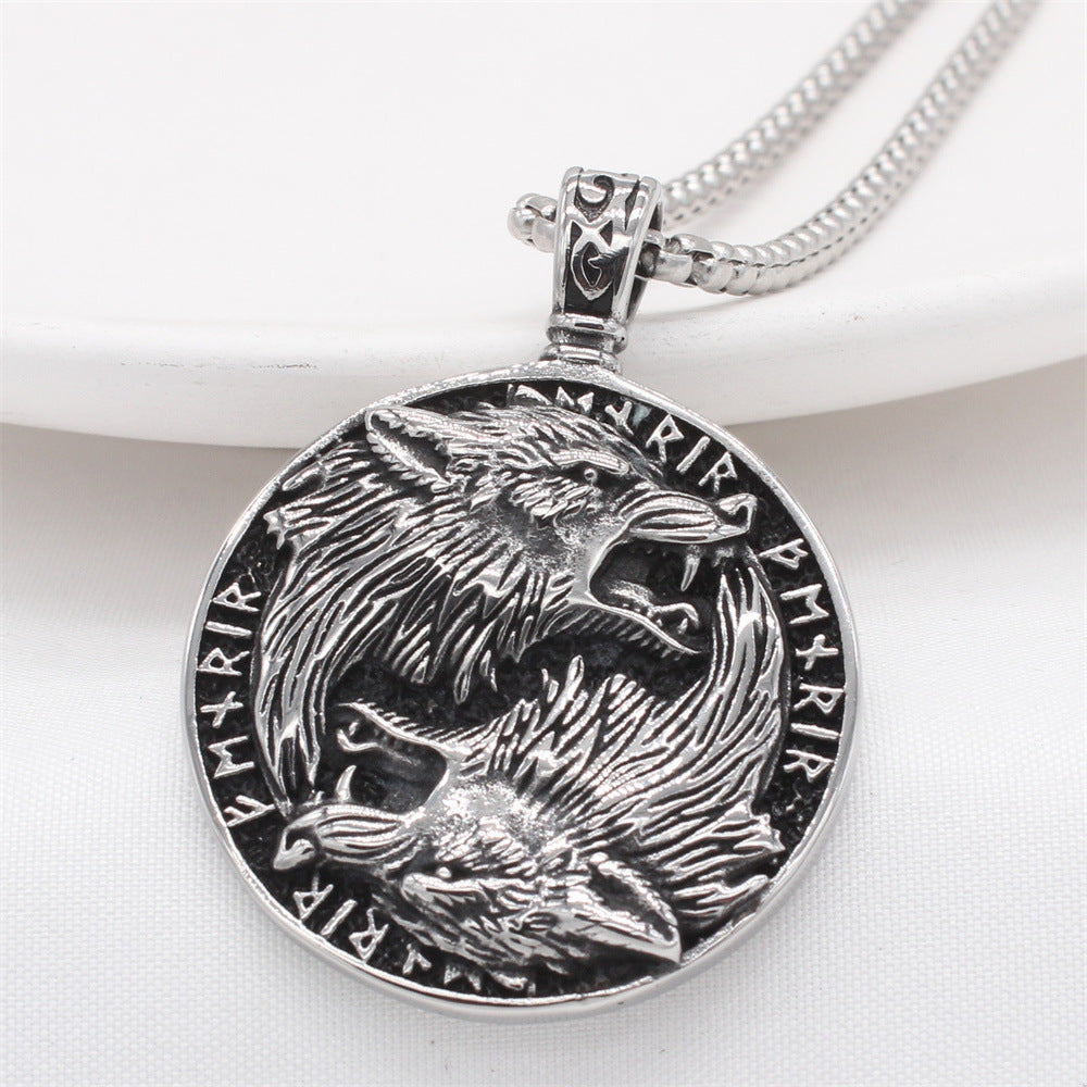 Planderful Norse Legacy – European and American Retro Viking Wolf Pendant Necklace for Men