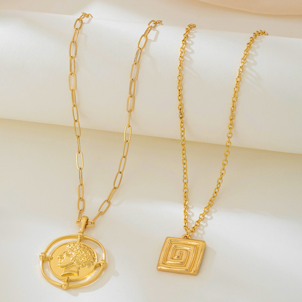 Planderful Vienna Verve Coin Pendant Necklace – Vintage Ancient Greek Goddess Design