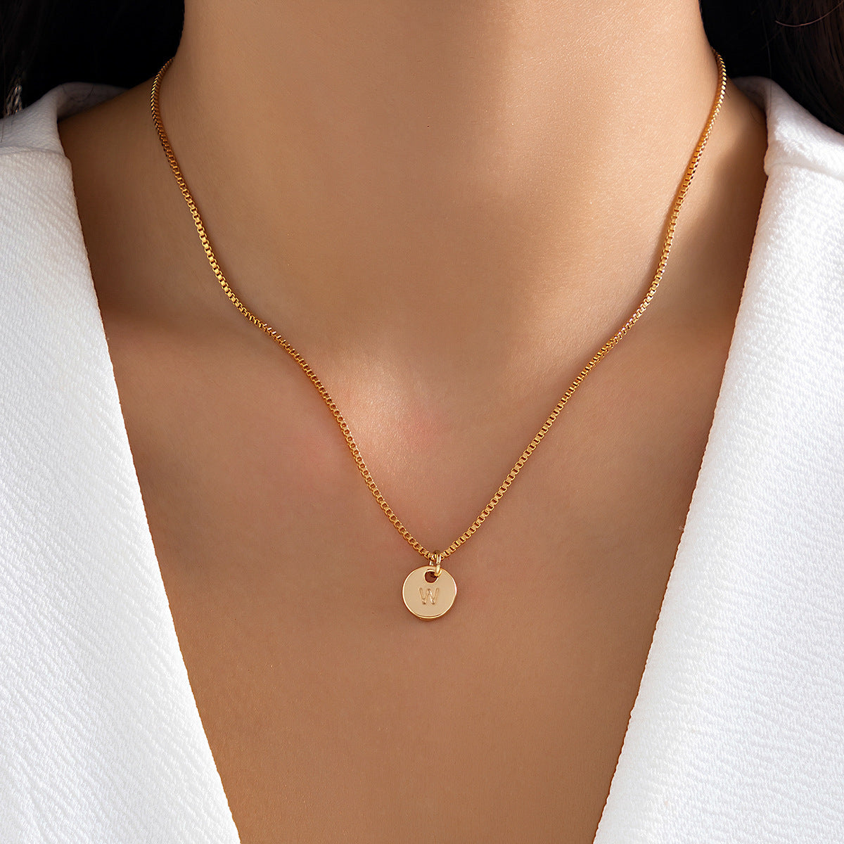 Customized 26-Letter Pendant Necklace from Europe and America for Women