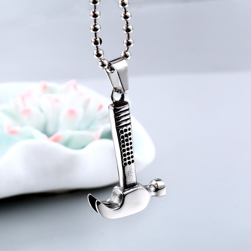 Custom Retro Stainless Steel Hammer Pendant for Men - Stylish Titanium Steel Jewelry Wholesale