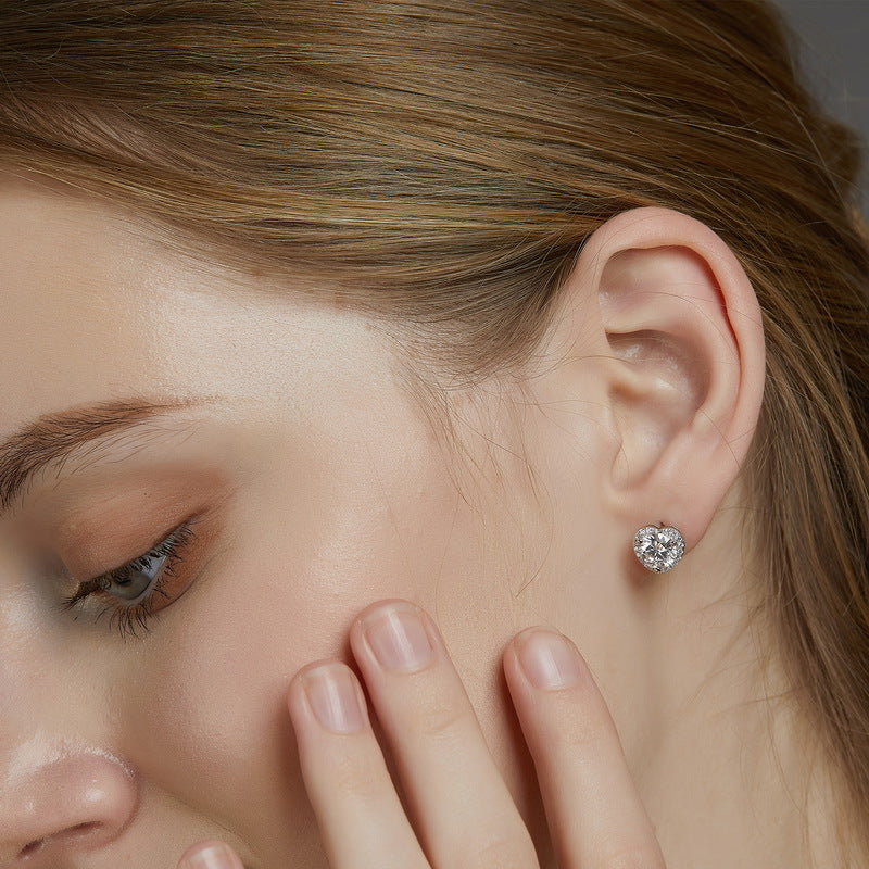 S925 Sterling Silver Moissanite Heart Stud Earrings