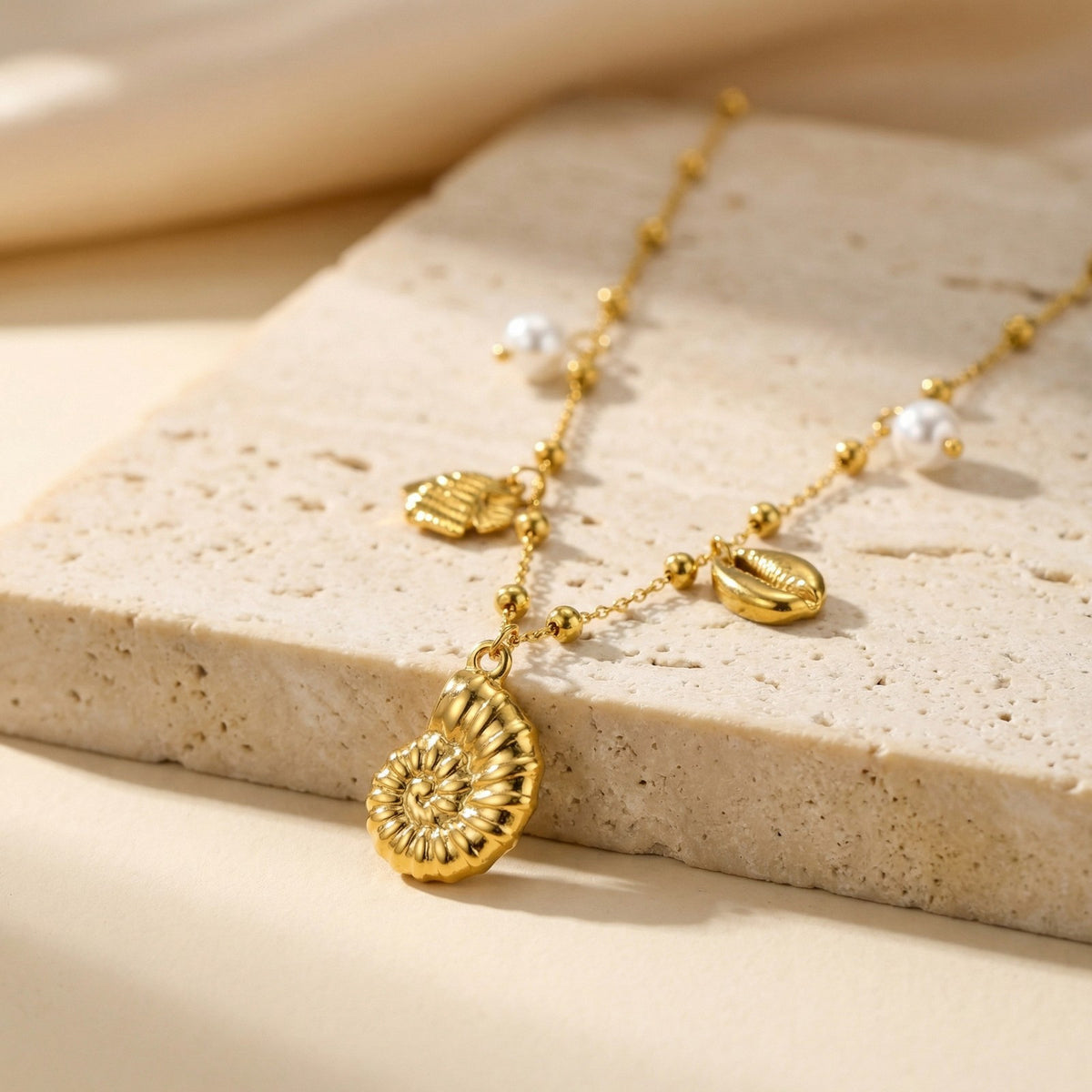 Summer Leisure Seaside Ocean Wind Stainless Steel Imitation Glass Pearl Conch Lady Necklace
