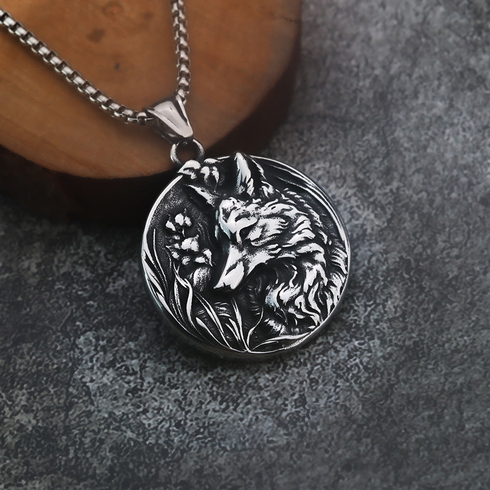 Europe and The United States Hot Selling Retro Wolf Head Pendant Jewelry for Men