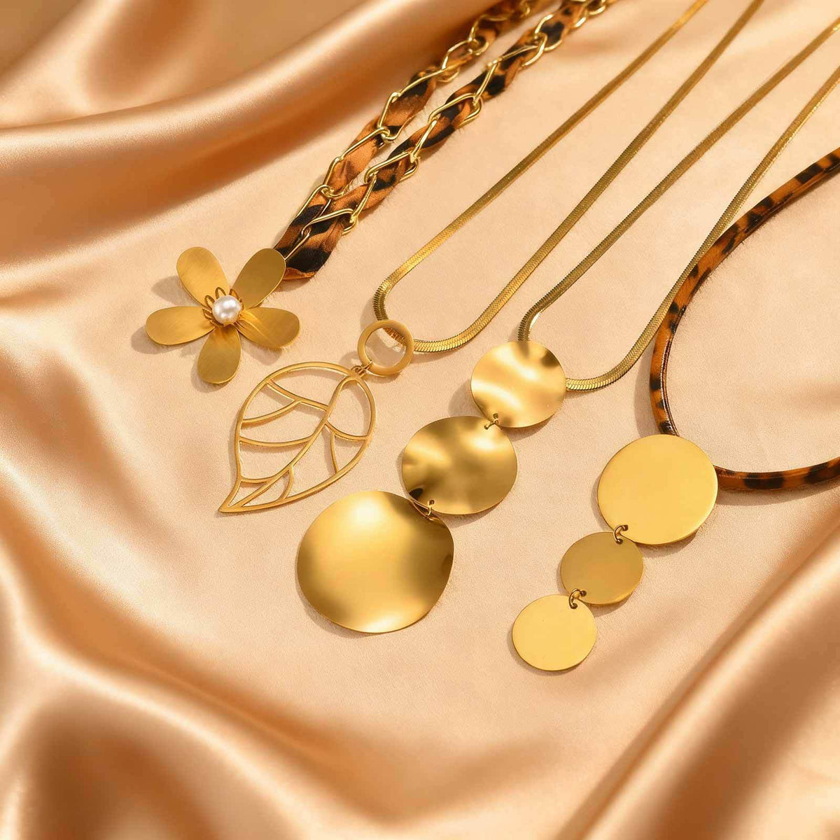 Stainless Steel Irregular Disc Leopard Print Leather Rope Sunflower Leaf Design Necklace
