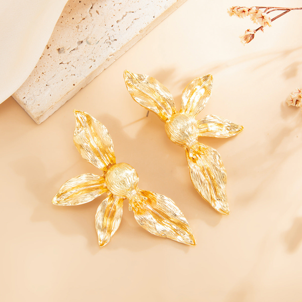 Planderful 3D Floral Stud Earrings Vienna Verve For Women Chic Statement Jewelry