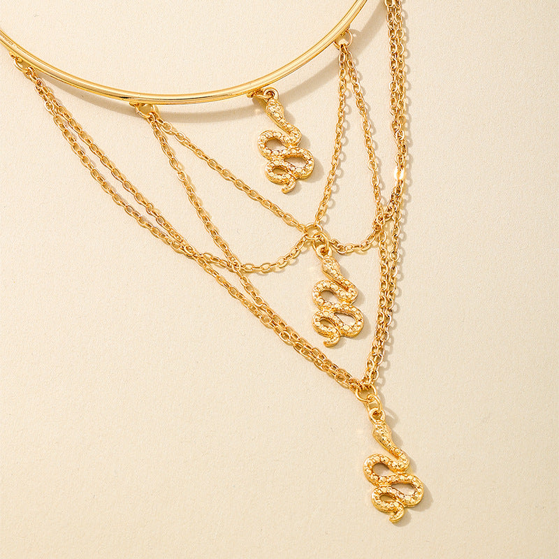 Planderful Vienna Verve Bracelet – Elegant Metal Line Tassel Design